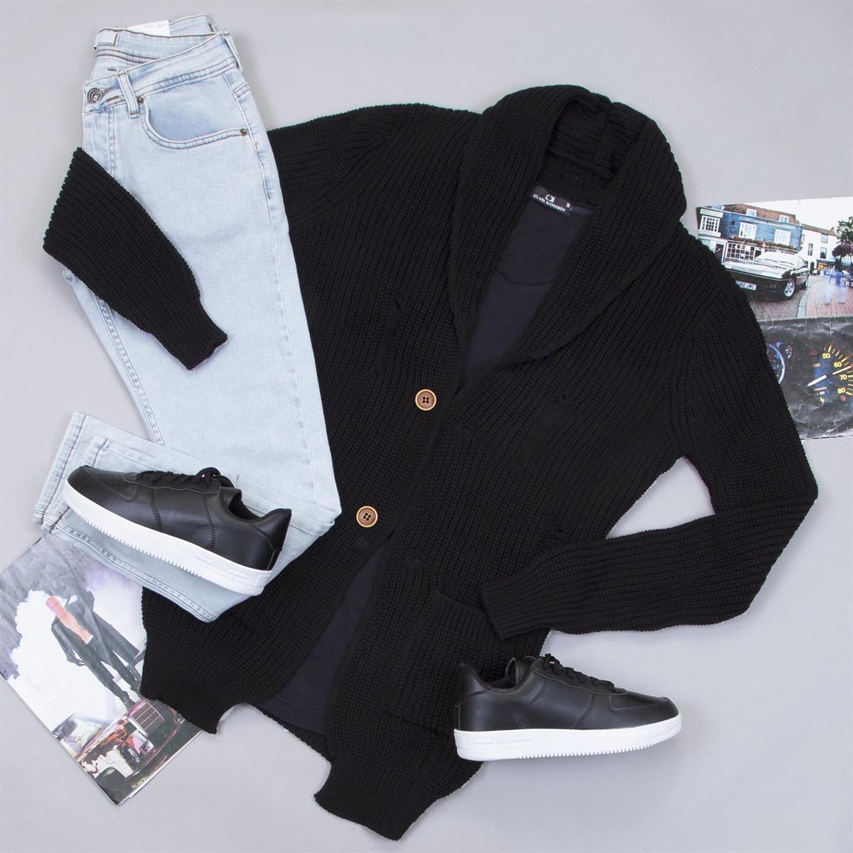 Siyah Özel Yırtıklı Hırka Tişört Pantolon Ayakkabı Kombin