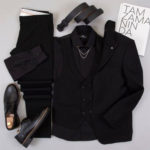 Siyah Takım Elbise Kombini