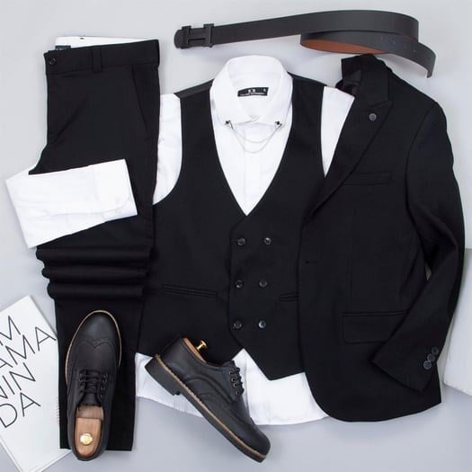 Siyah Takım Elbise Kombini