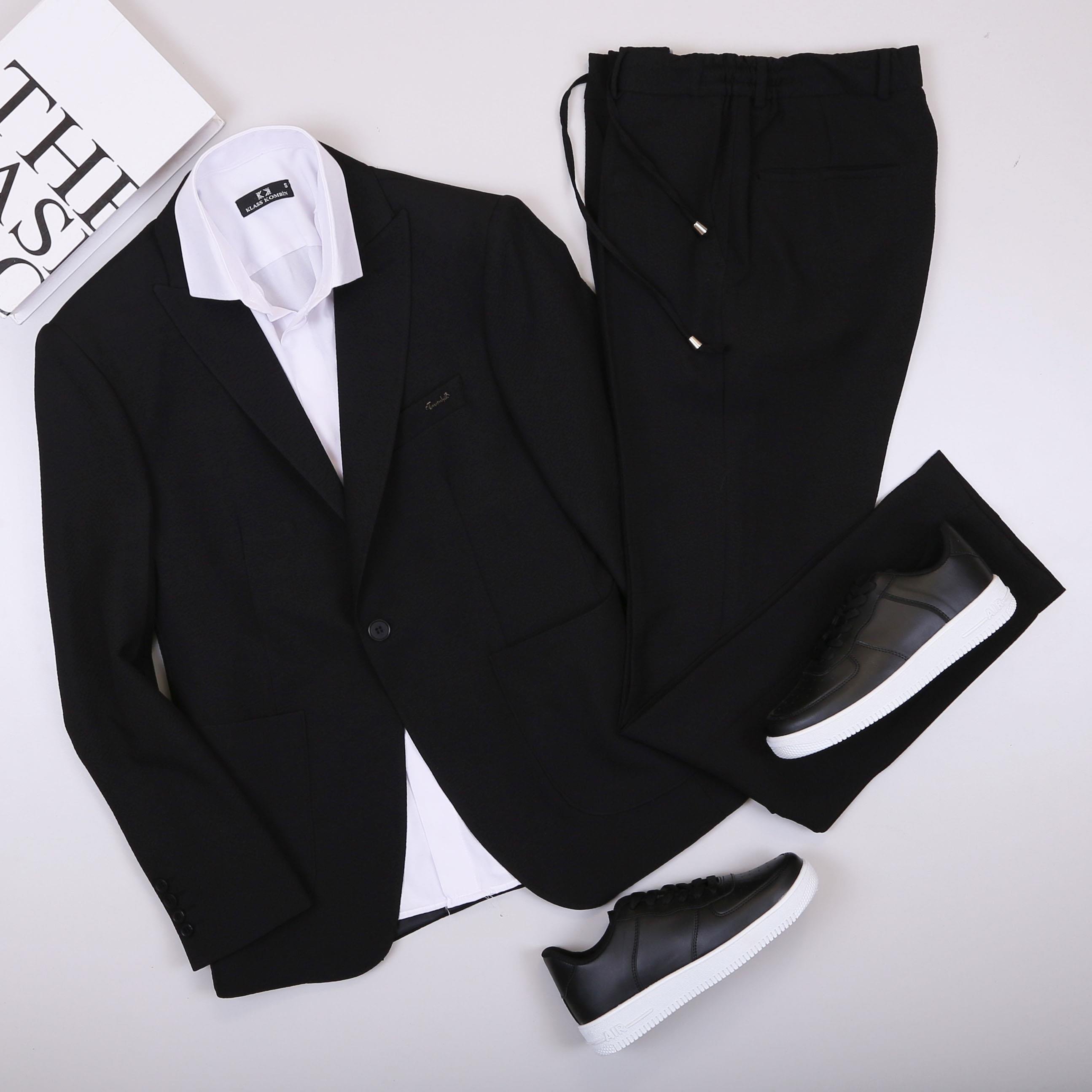 Siyah Takım Elbise Kombini