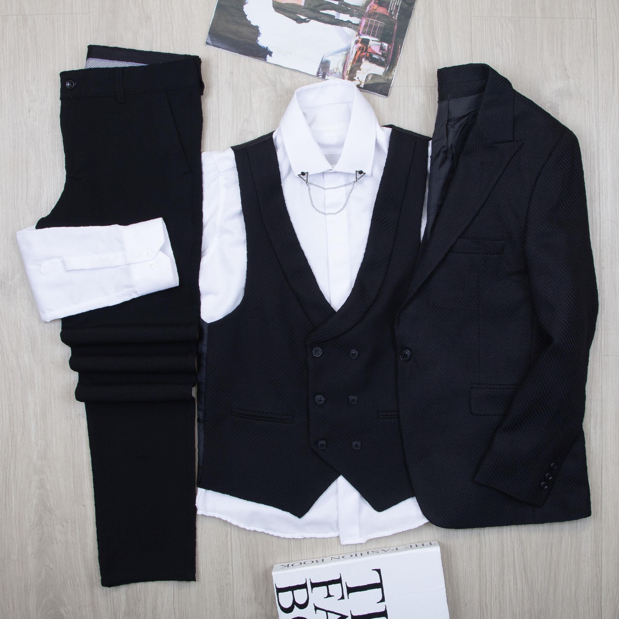 Siyah Takım Elbise Kombini