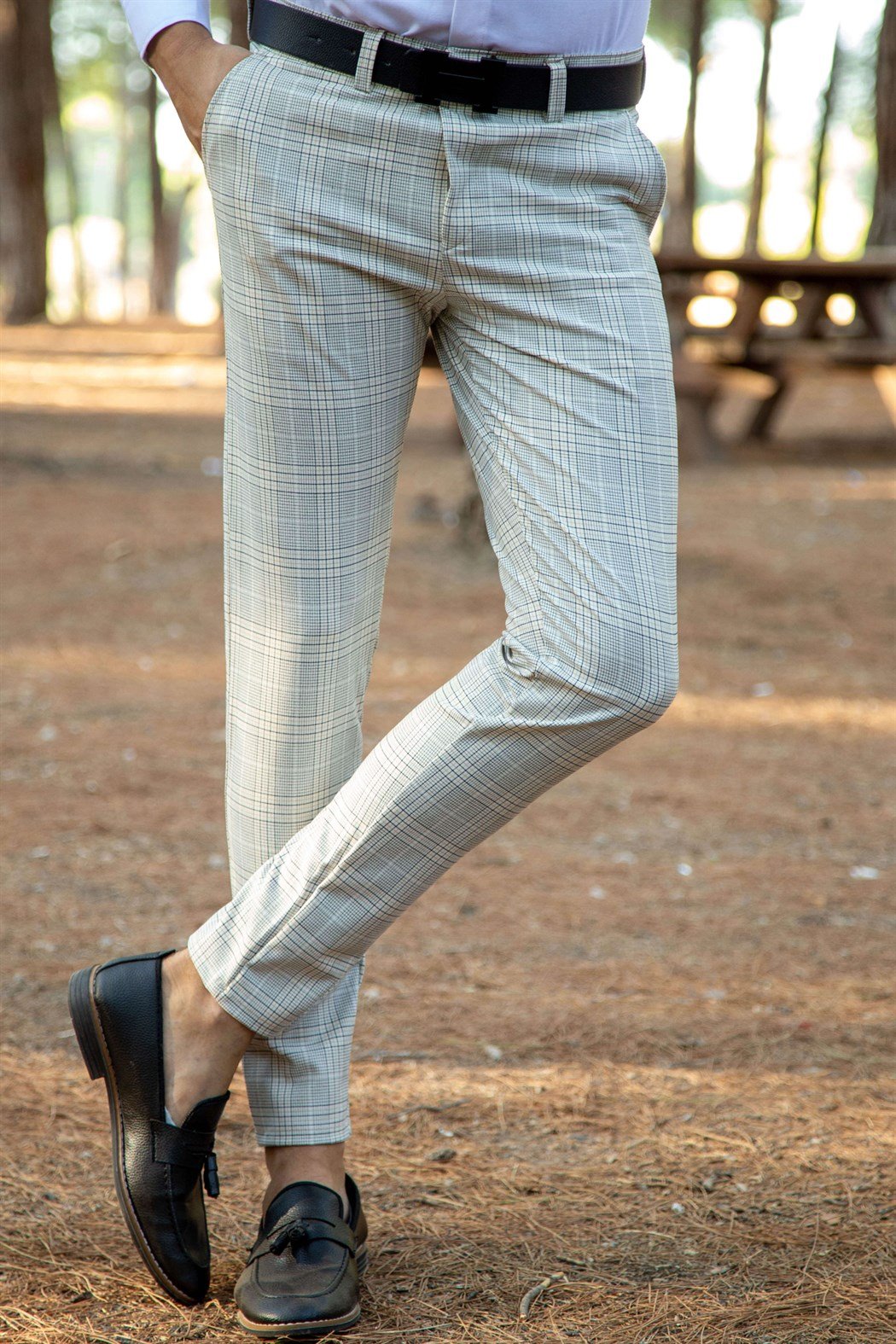 Slim fit yan cep detaylı ekoseli bej pantolon