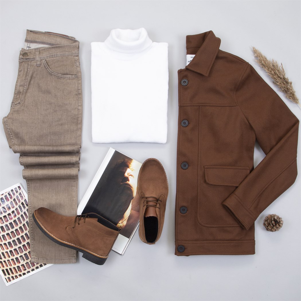 Taba Kaşe Ceket Boğazlı Kazak Pantolon Bot Kombin