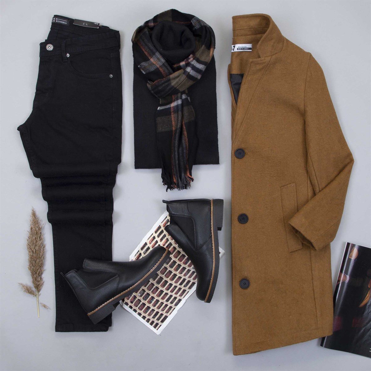 Taba Kaşe Kaban Boğazlı Kazak Pantolon Atkı Bot Kombin