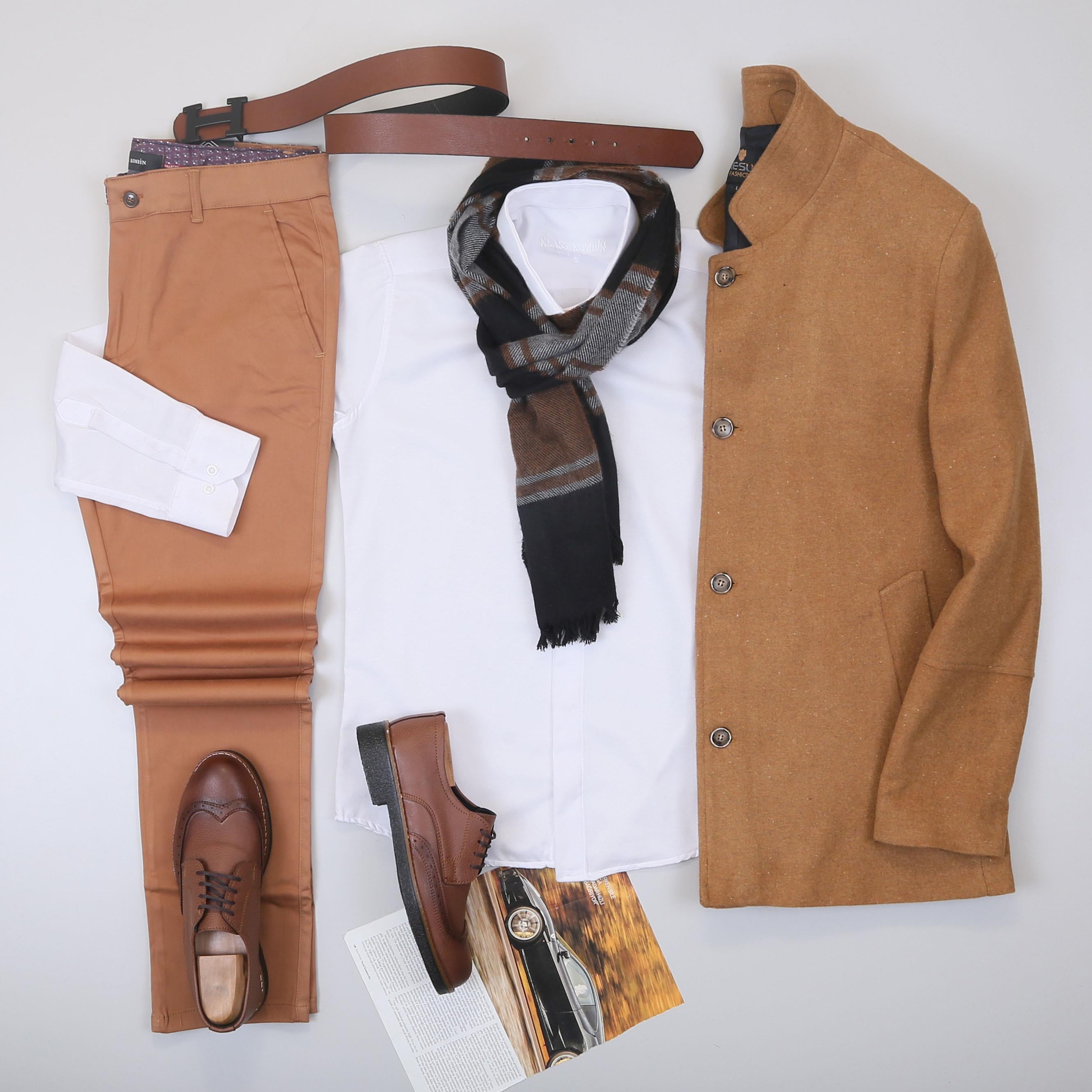 Taba Kaşe Kaban Gömlek Pantolon Ayakkabı Kombin