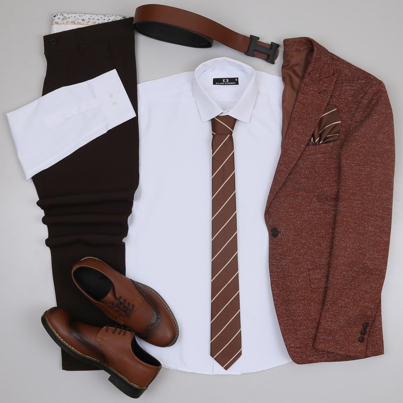 taba Kırçıllı  Blazer Ceket Beyaz Gömlek Kahve Pantolon Ayakkabı Kombin