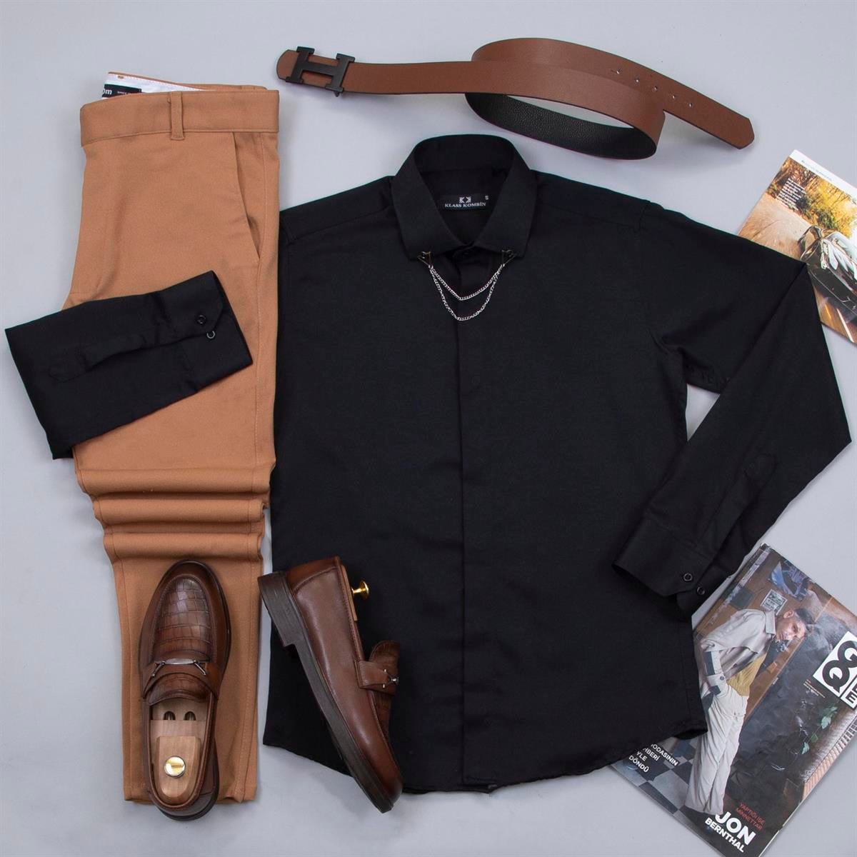 Taba Pantolon Siyah Gömlek Ayakkabı Kombin