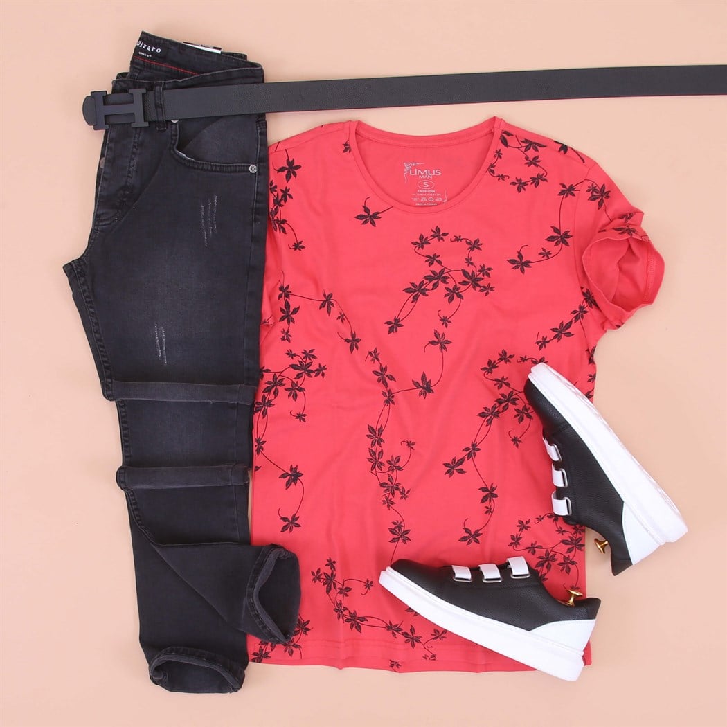 Yeni Sezon T-Shirt Kot Pantolon Spor Ayakkabı Kombini 