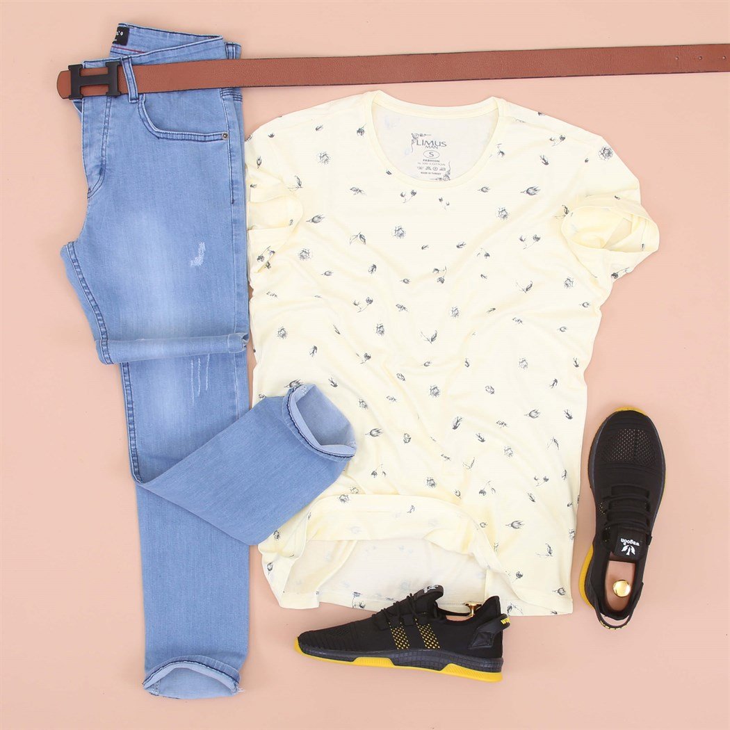 Yeni Sezon T-Shirt Kot Pantolon Spor Ayakkabı Kombini 