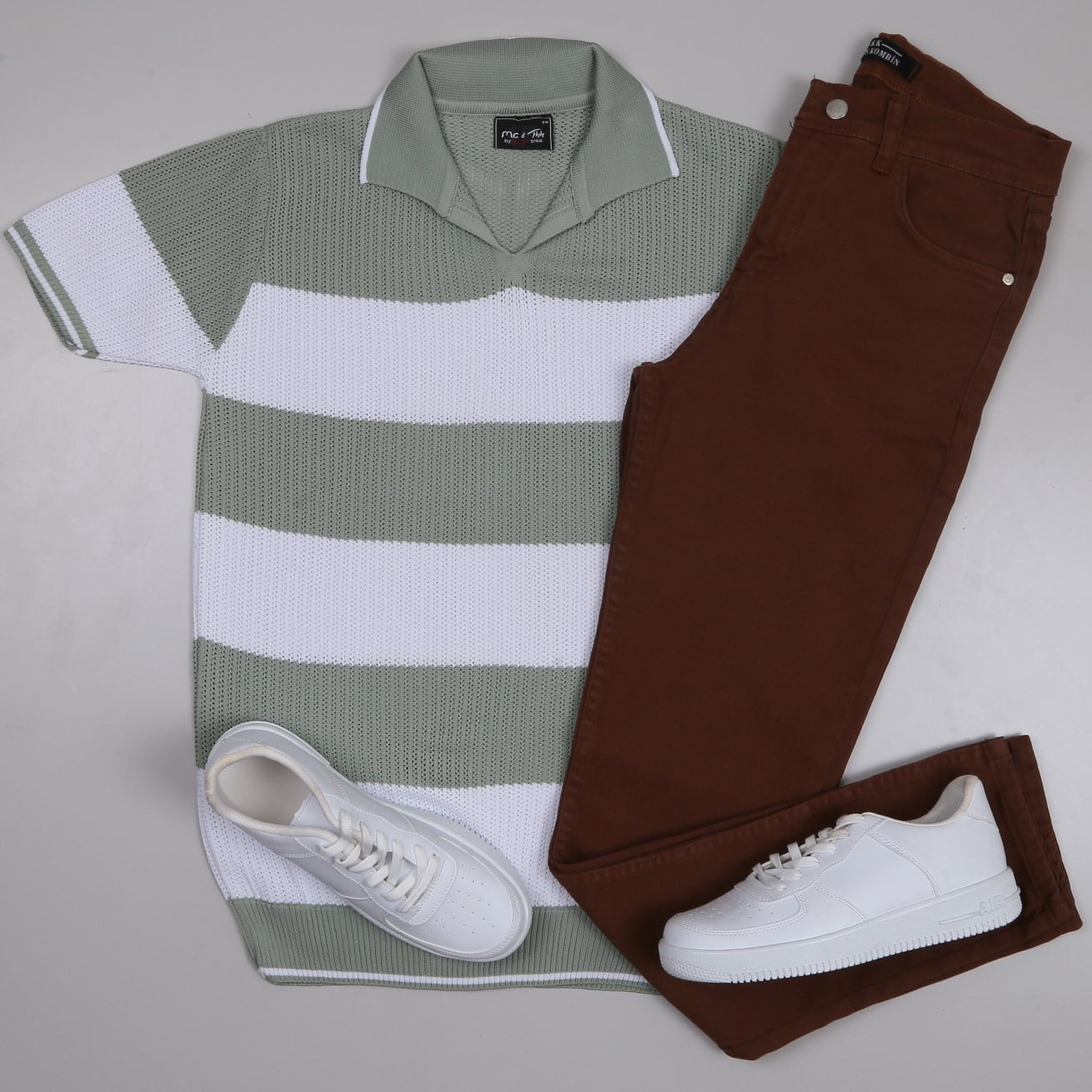 yeşil çizgili Triko Polo Yaka Tişört kahve  kot  pantolon  ayakkabı Kombin