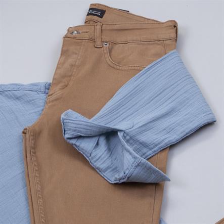 Çift Cepli Mavi Gömlek Pantolon Ayakkabı Kombin