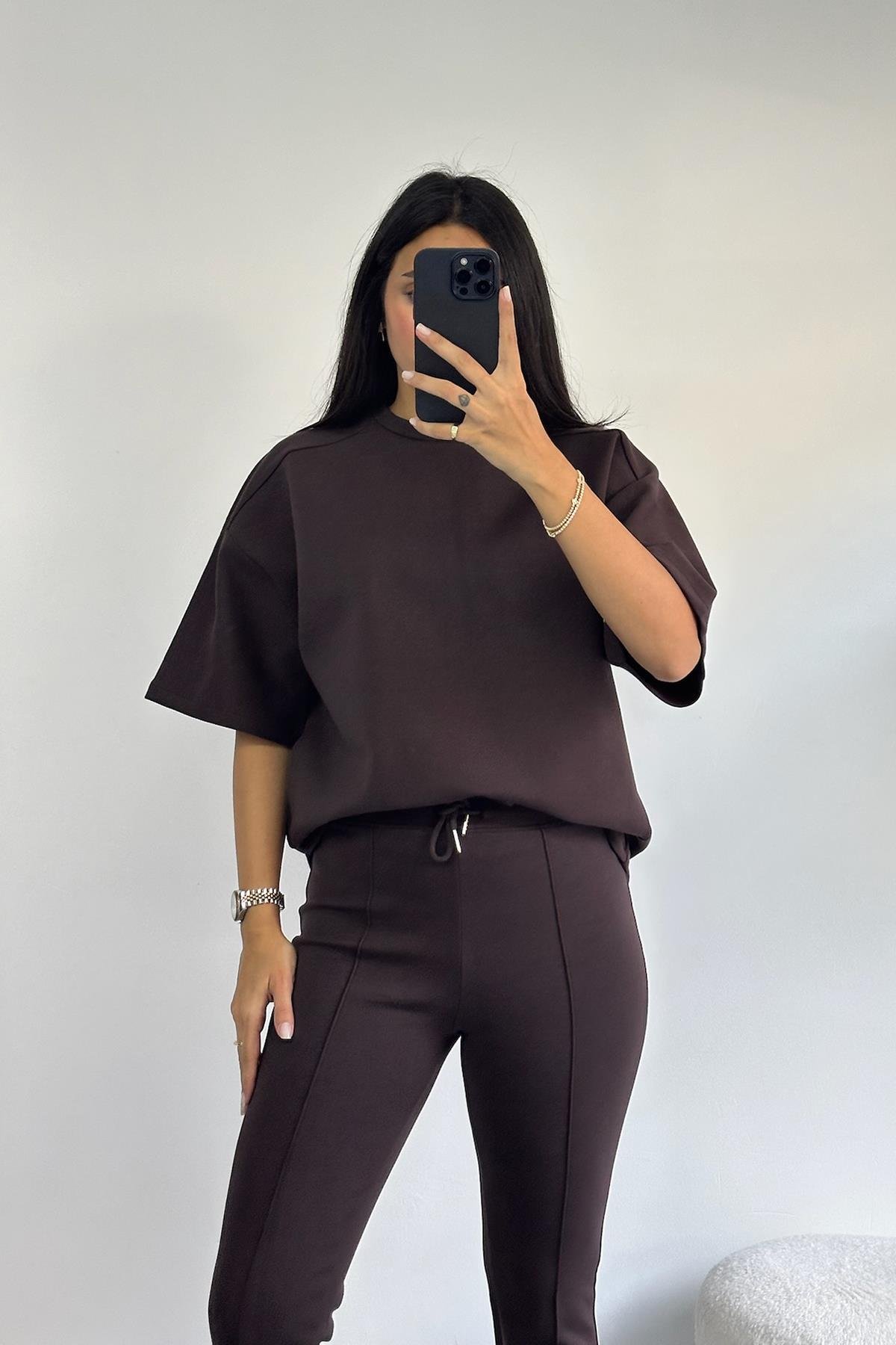 Dikiş Detaylı Koyu Kahve İnterlok Pantolon Bluz Takım