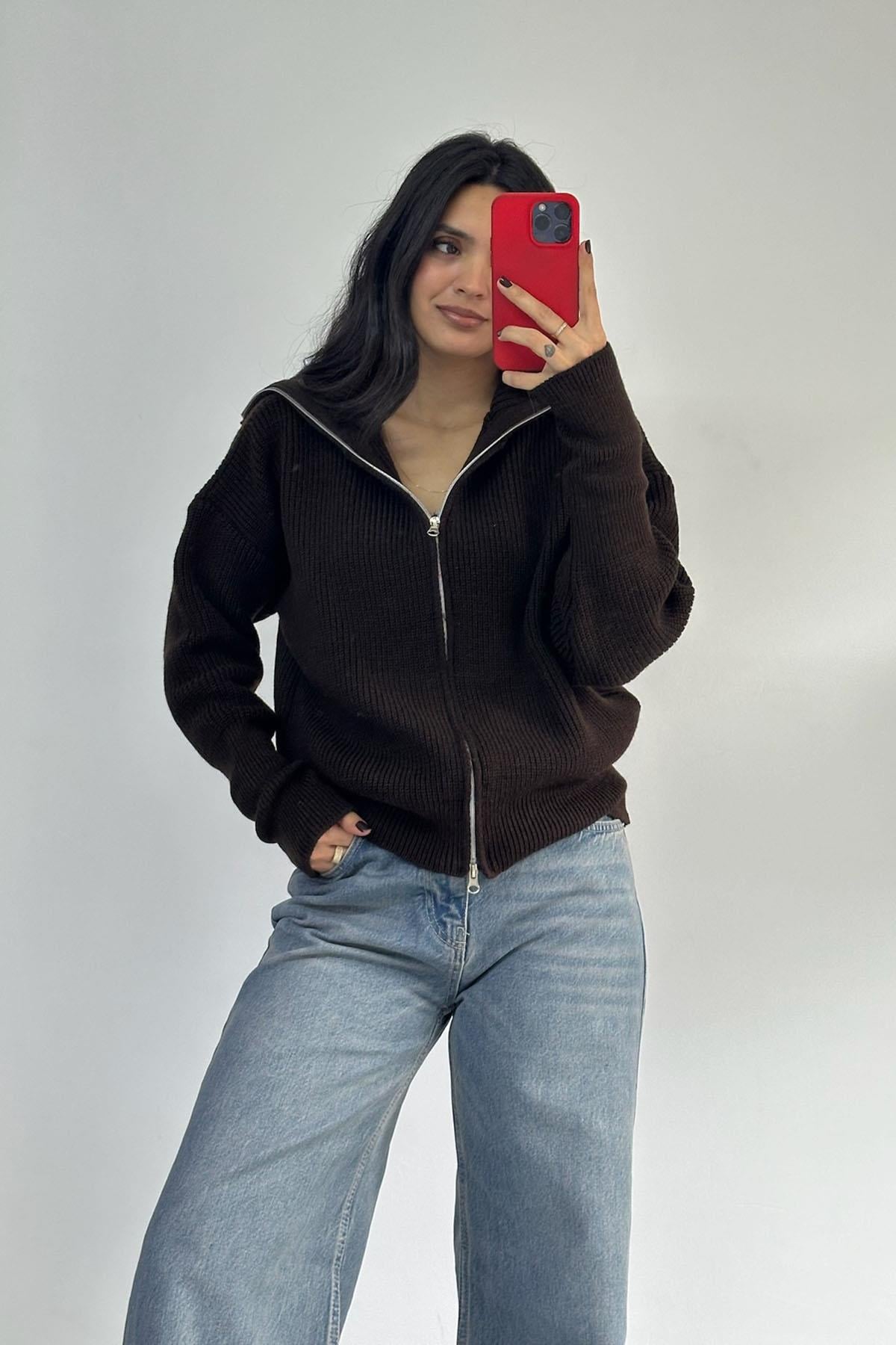 Çift Fermuarlı Kahve Hırka