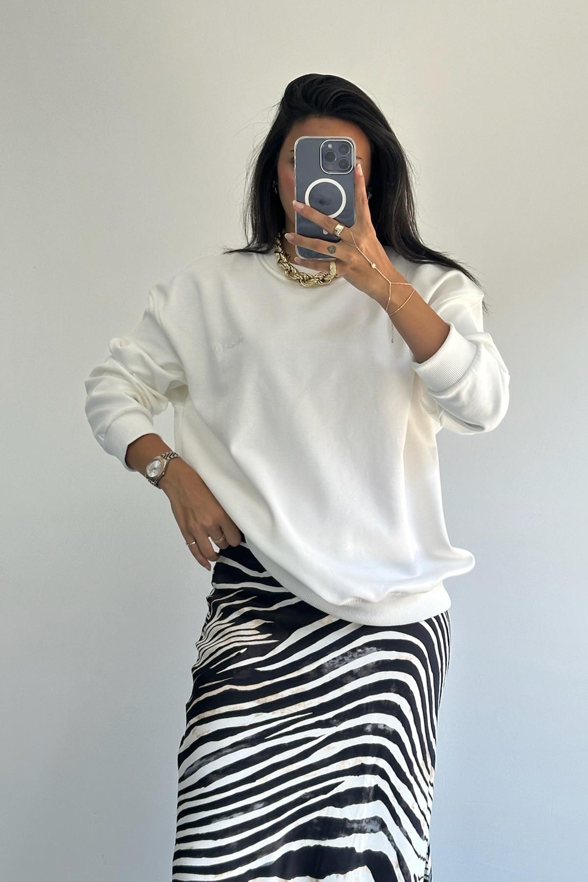 Silikon Yazı Baskılı Beyaz Sweatshirt
