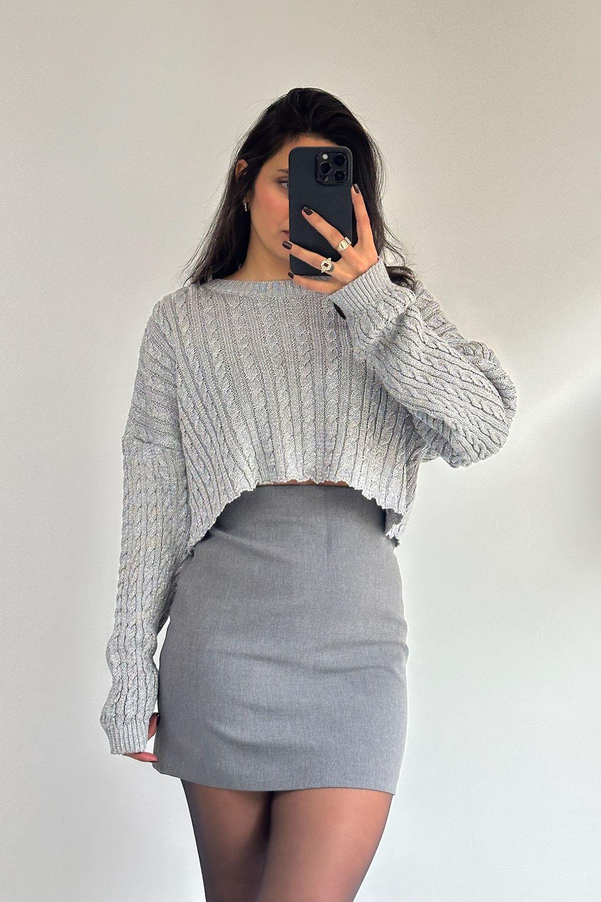 Saç Örgü Gri Simli Mini Kazak