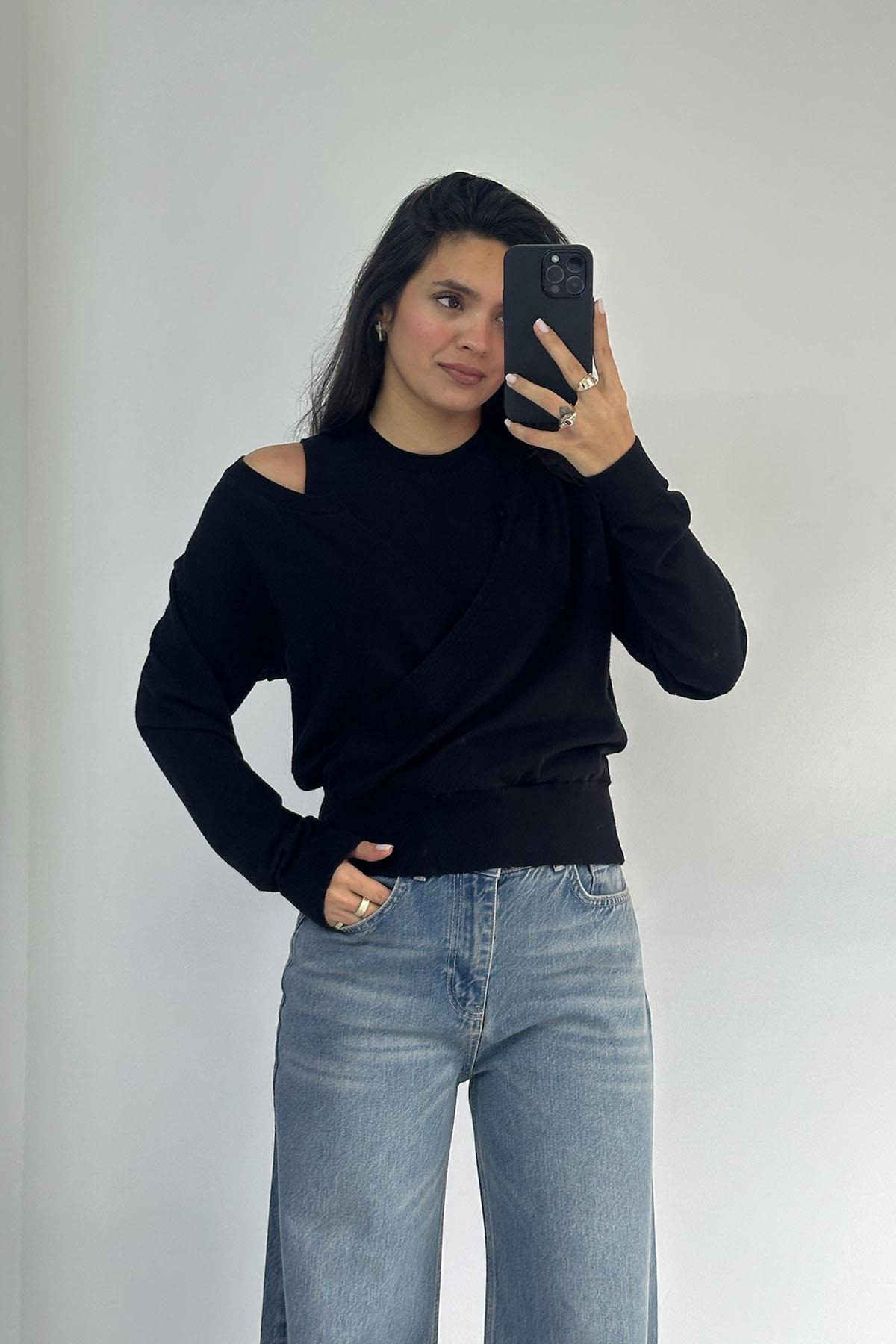 İçi Atletli İkili Siyah Triko Takım 