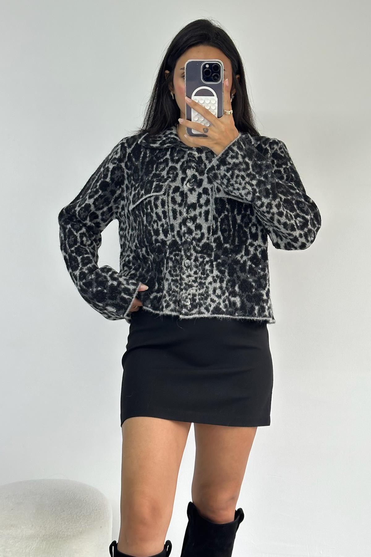 Polo Yaka Cepli Leopar Triko Hırka