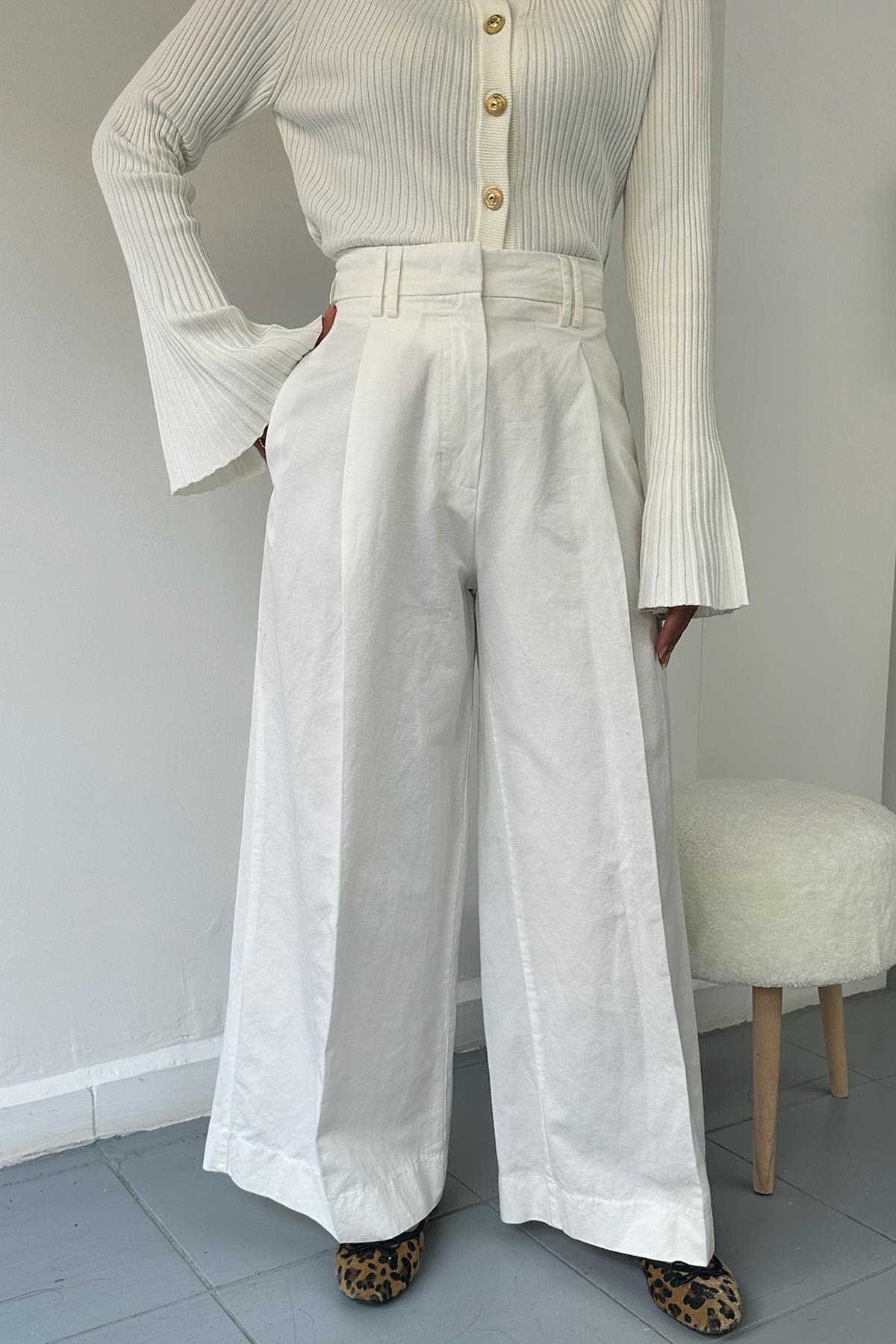 Pilili Geniş Paça Beyaz Pantolon
