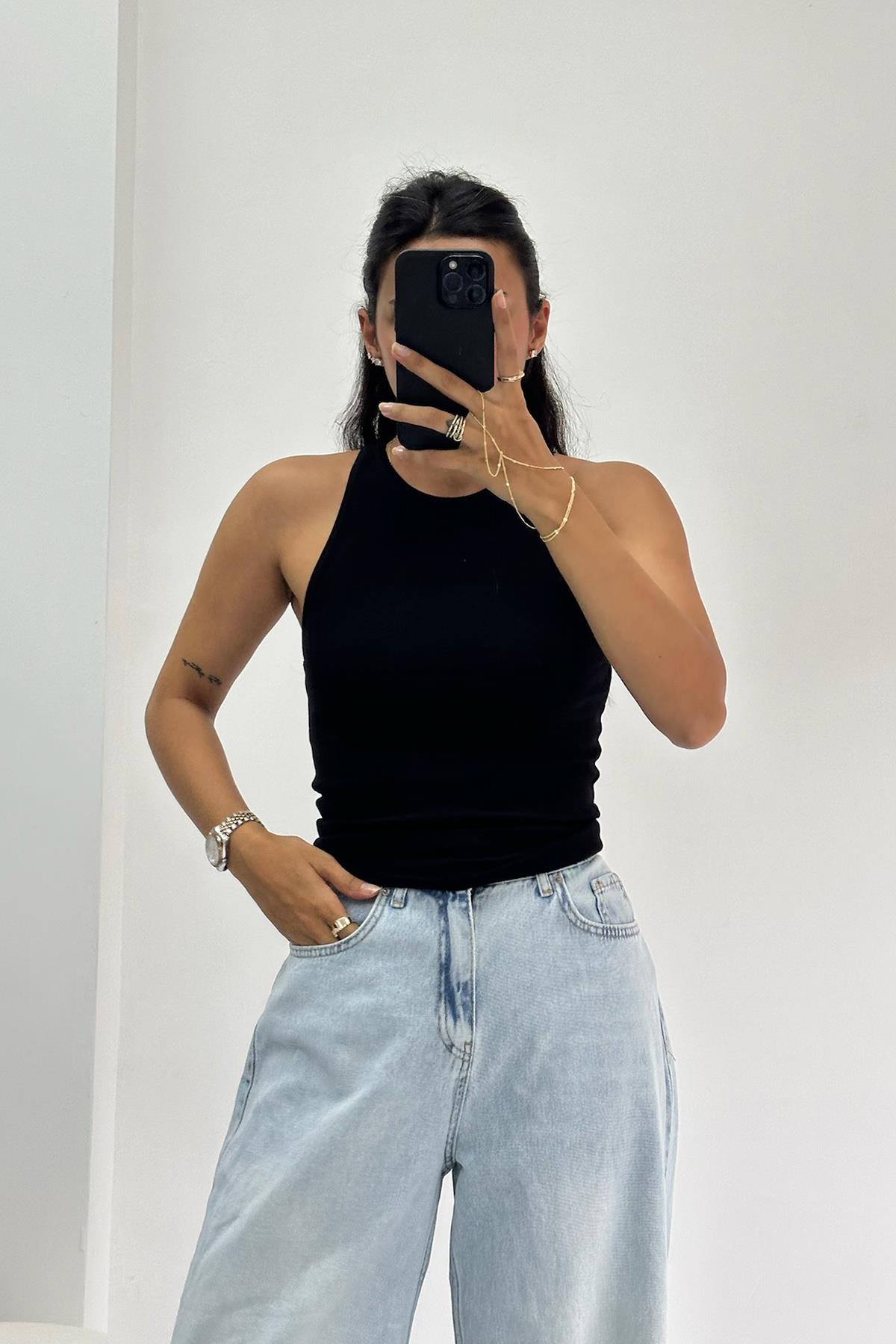Halter Yaka Siyah Tshirt