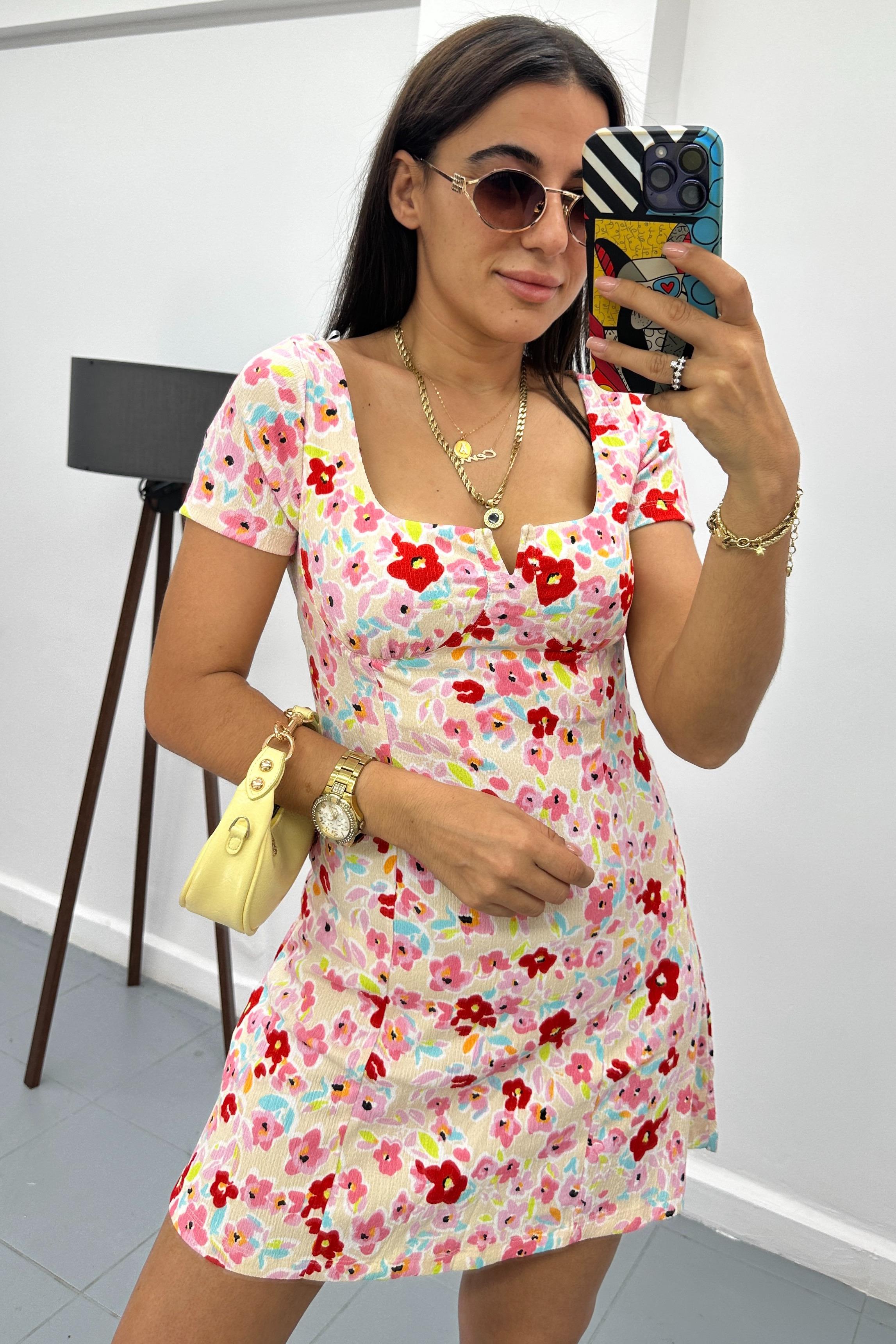 Çiçek Desenli Mini ElbiseELBİSE