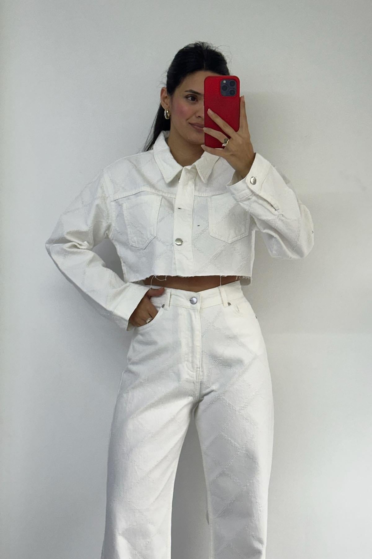 Örgü Detaylı Düğmeli Krem Crop Ceket 