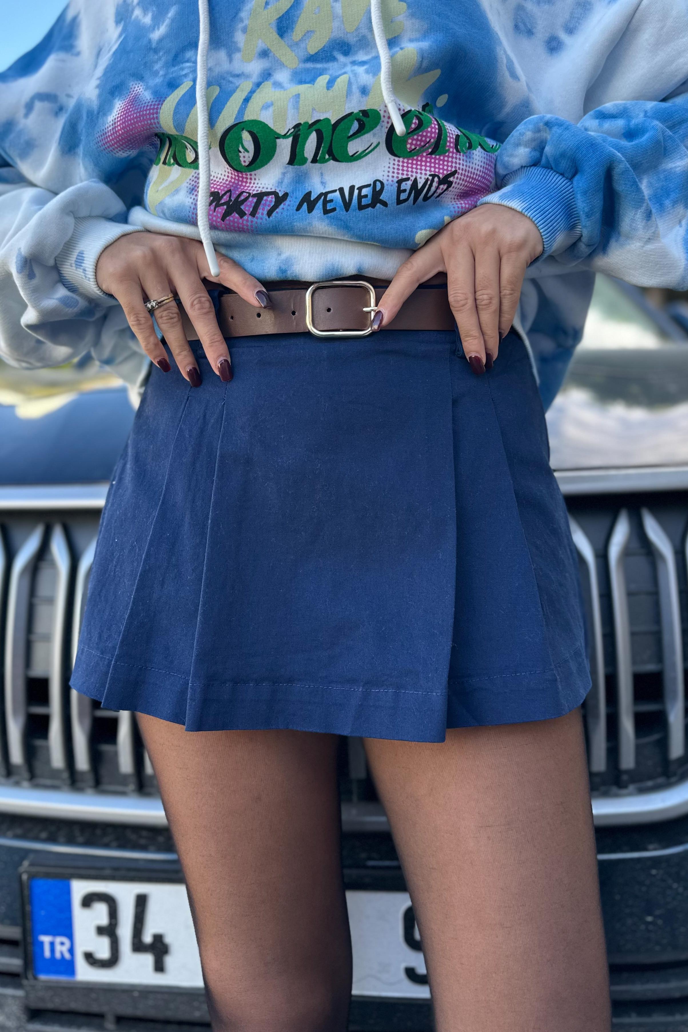 Kemerli Gabardin Laciver Şort EtekETEK