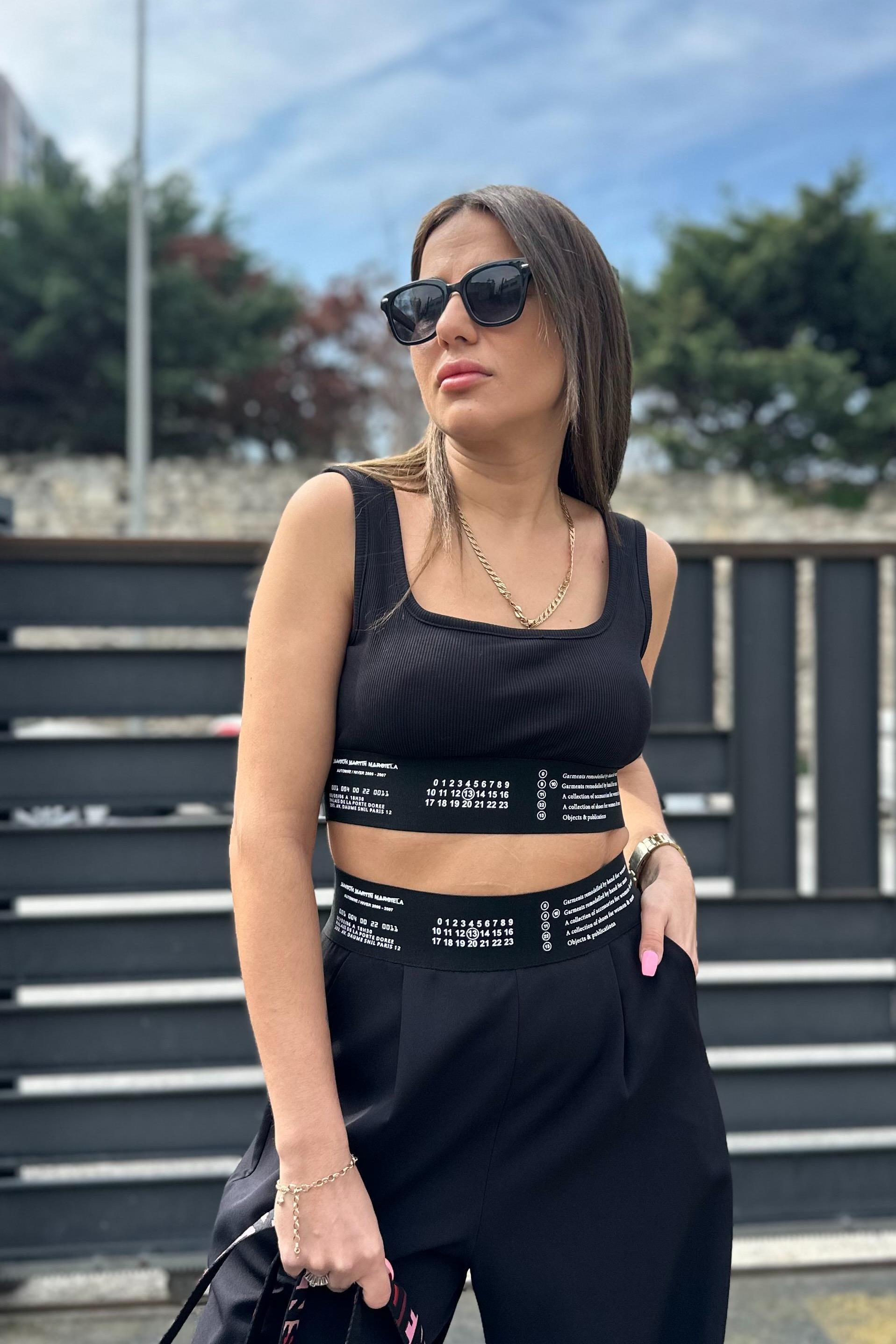 Lastik Detaylı Siyah Crop AtletCROP