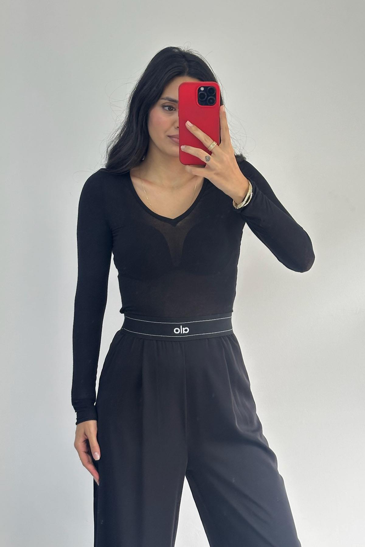 V Yaka Kaşmir Siyah Bluz