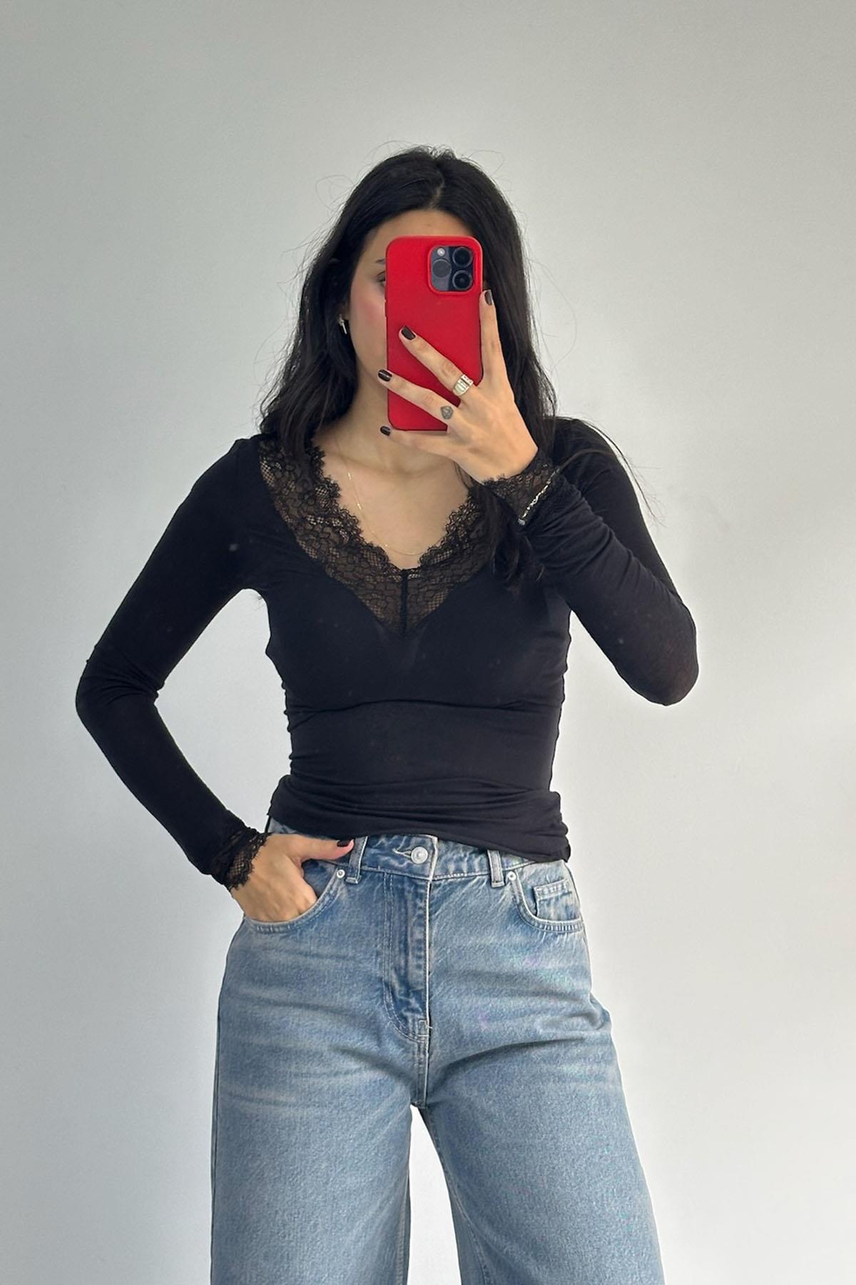 Dantelli Siyah Kaşmir Bluz
