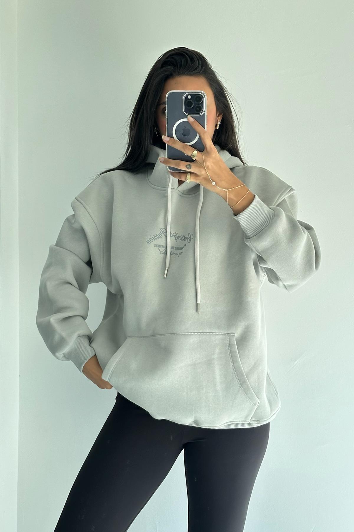 Yazı Baskılı Şardonlu Gri Sweatshirt