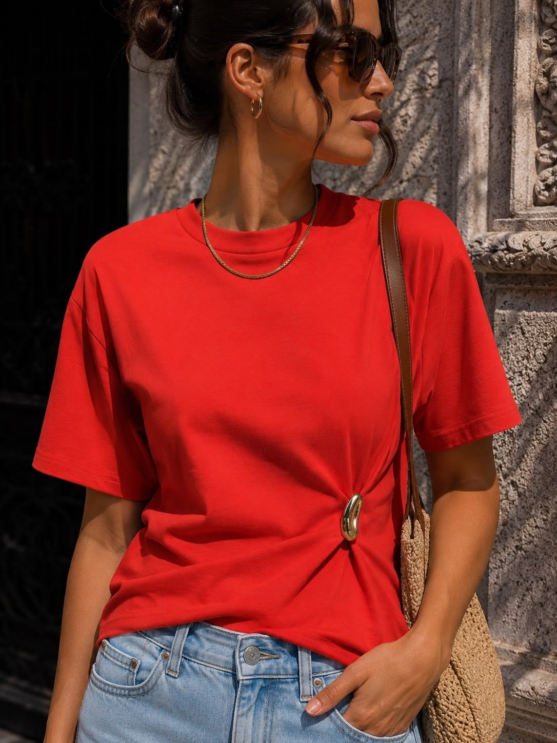 Aksesuar Detaylı Kırmızı Basic T-Shirt