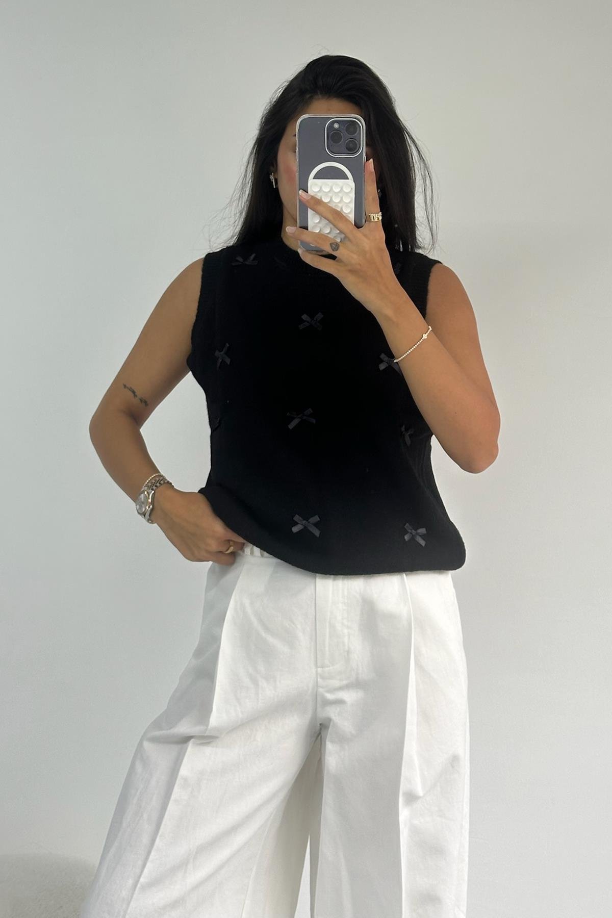 Kurdela Detaylı Siyah  Süveter