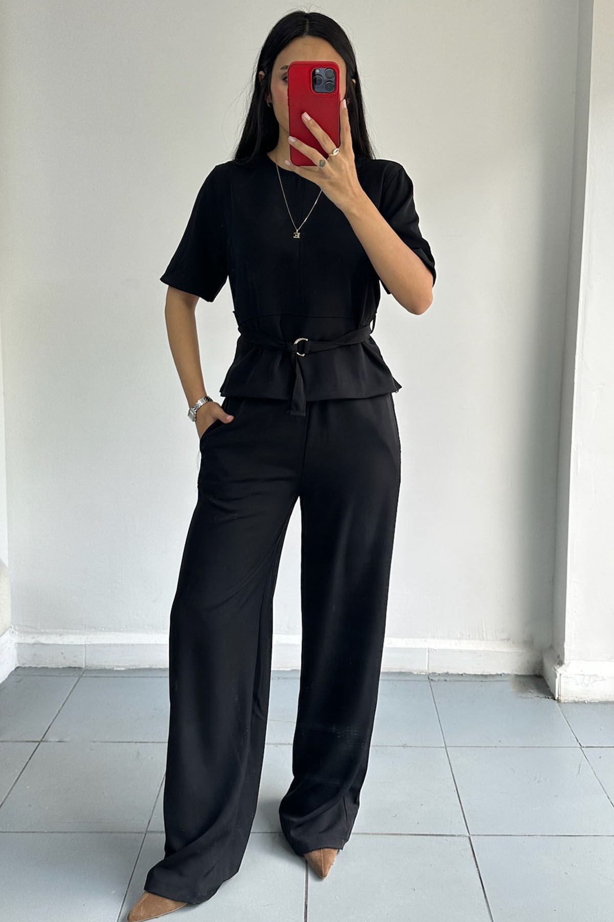 Beli Kuşak Detaylı Siyah Bluz Pantolon Takım