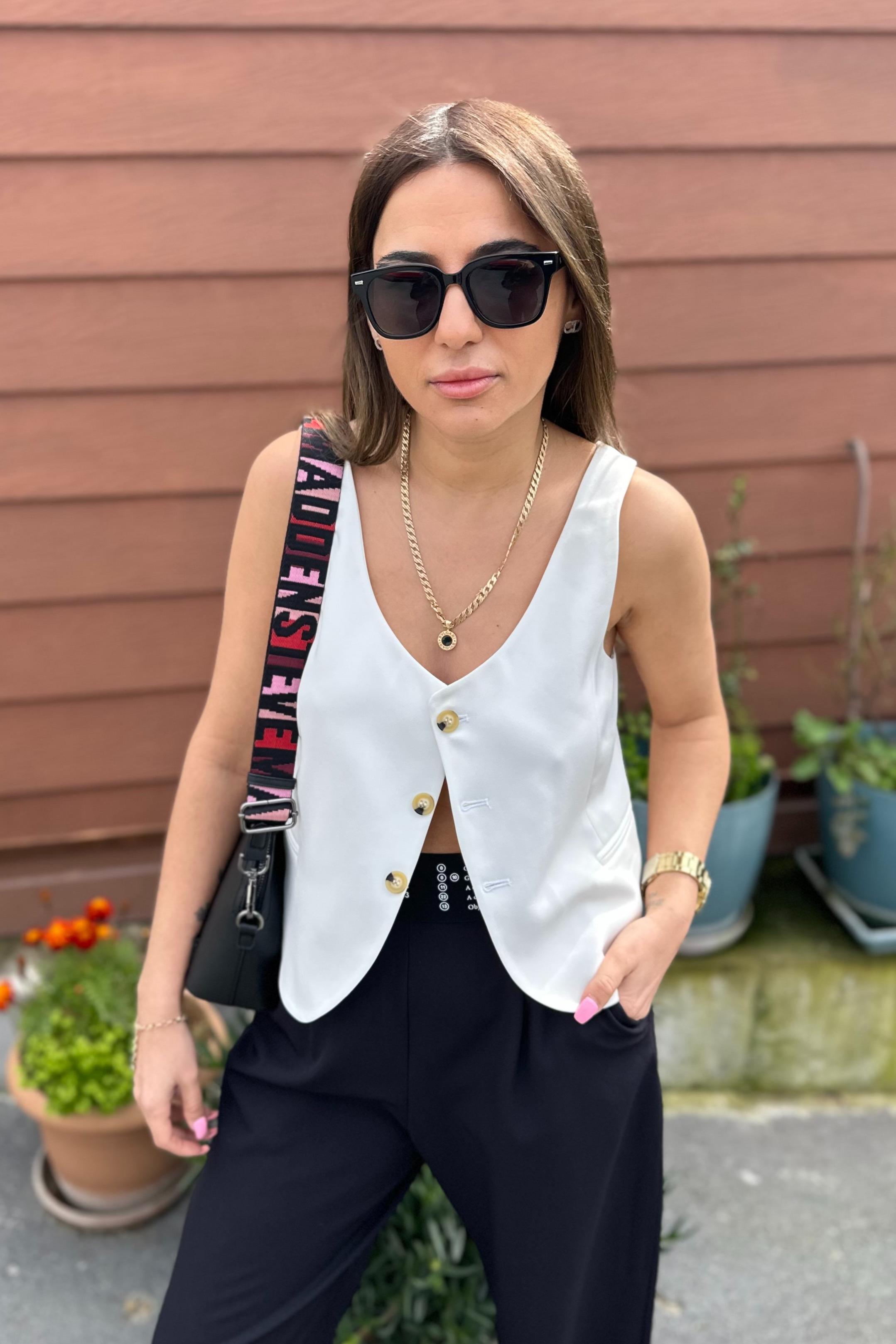 3 Düğmeli Beyaz Blazer YelekMONT/CEKET