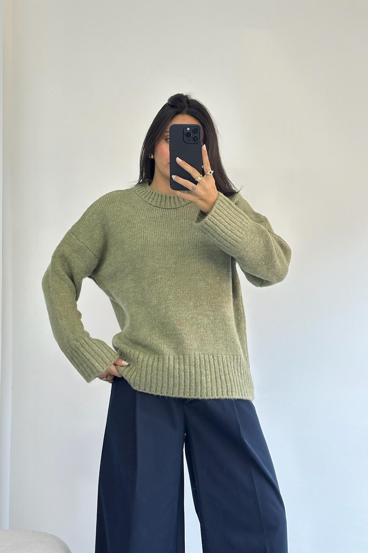 Açık Yeşil Bisiklet Yaka Triko Kazak