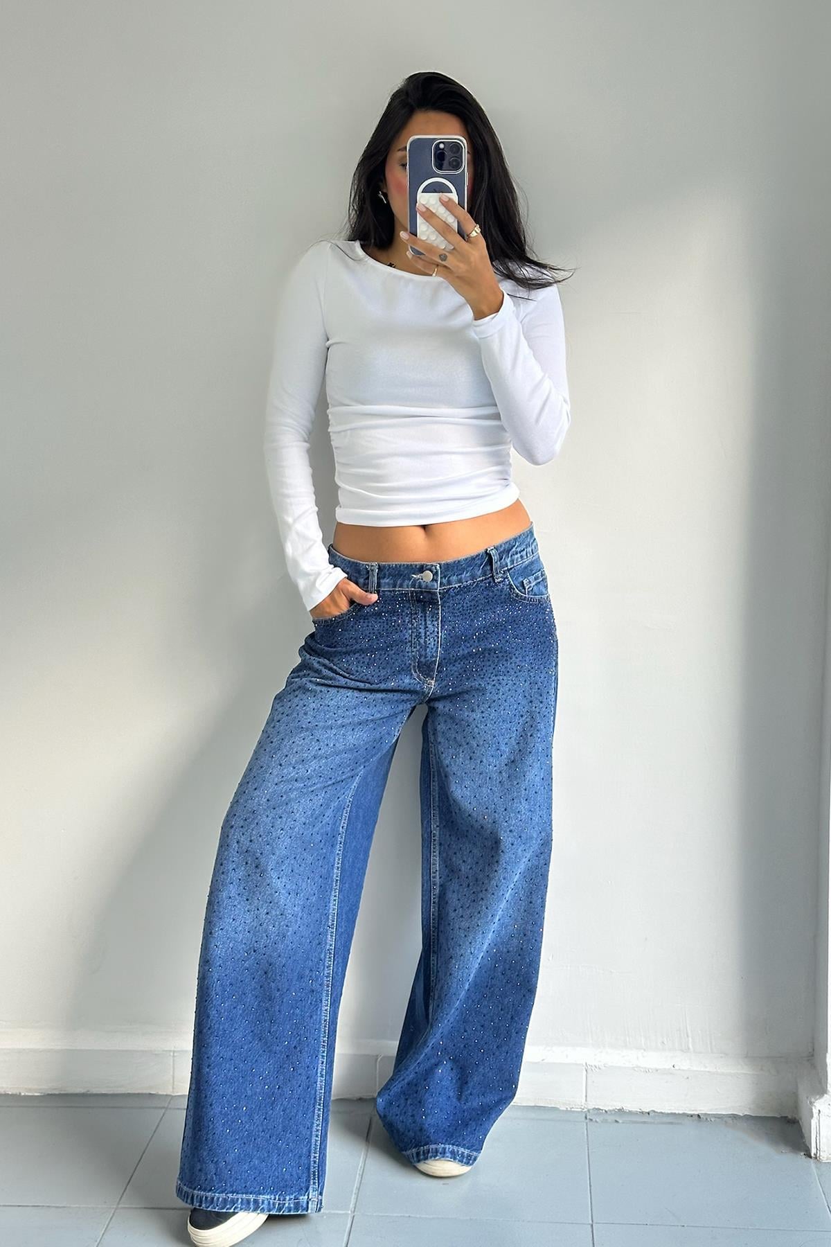 Önü Taşlı Denim Jean