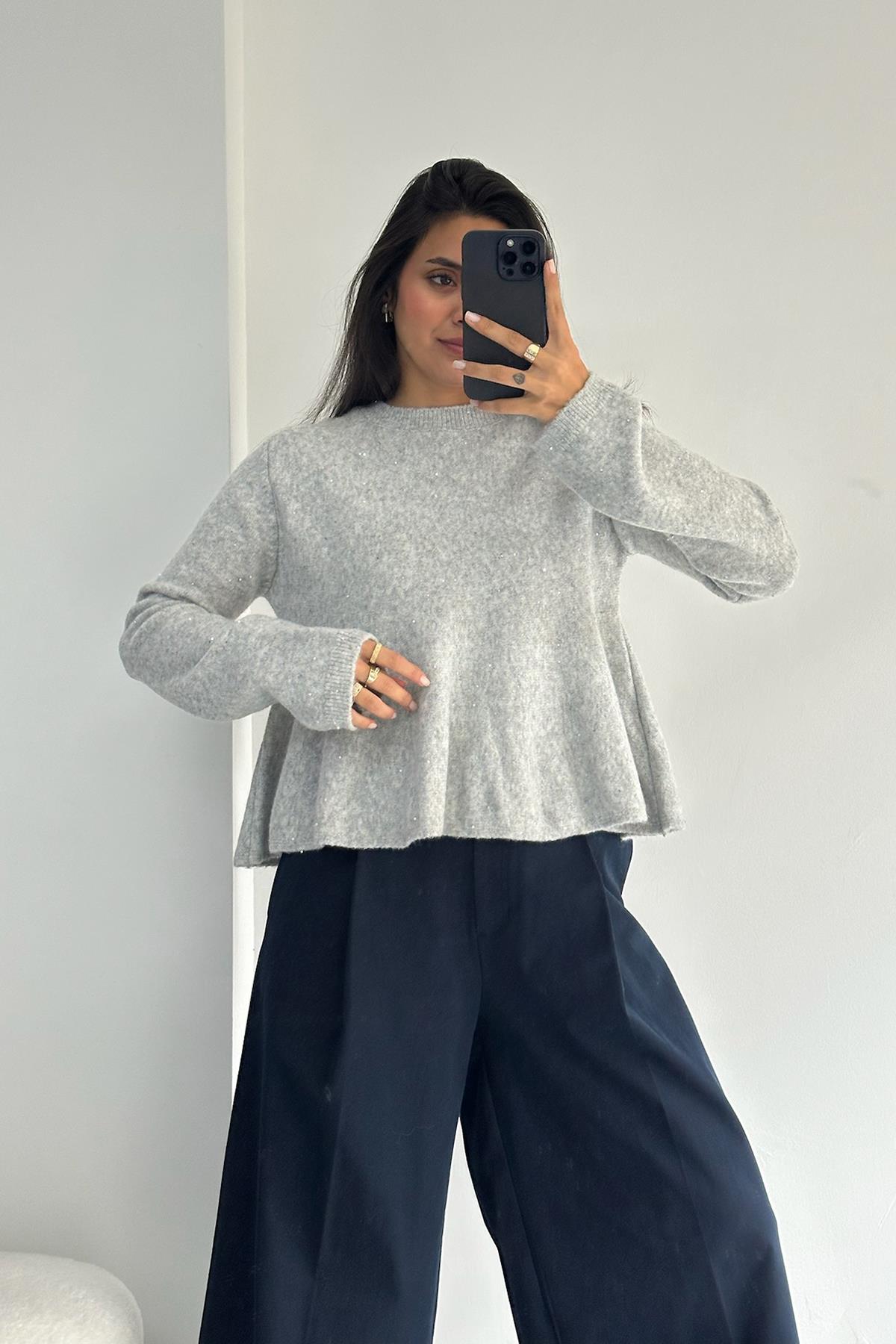  Peplum Pullu Simli Gri Triko Kazak