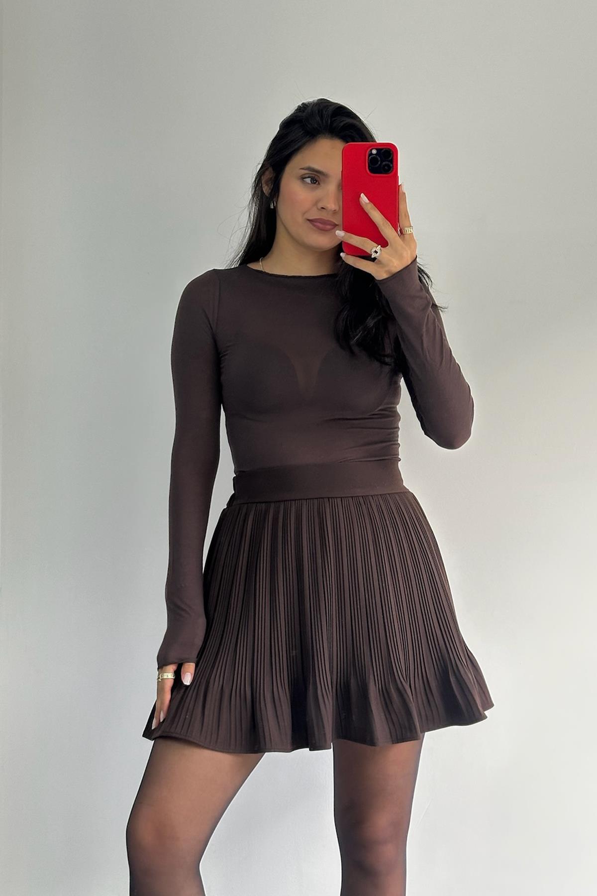 Pile Detaylı Beli Lastikli  Kahverengi Mini Etek 