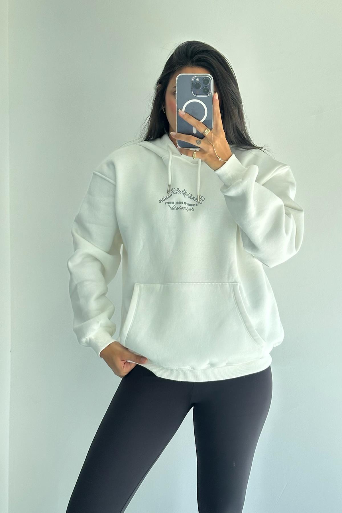 Yazı Baskılı Şardonlu Beyaz Sweatshirt