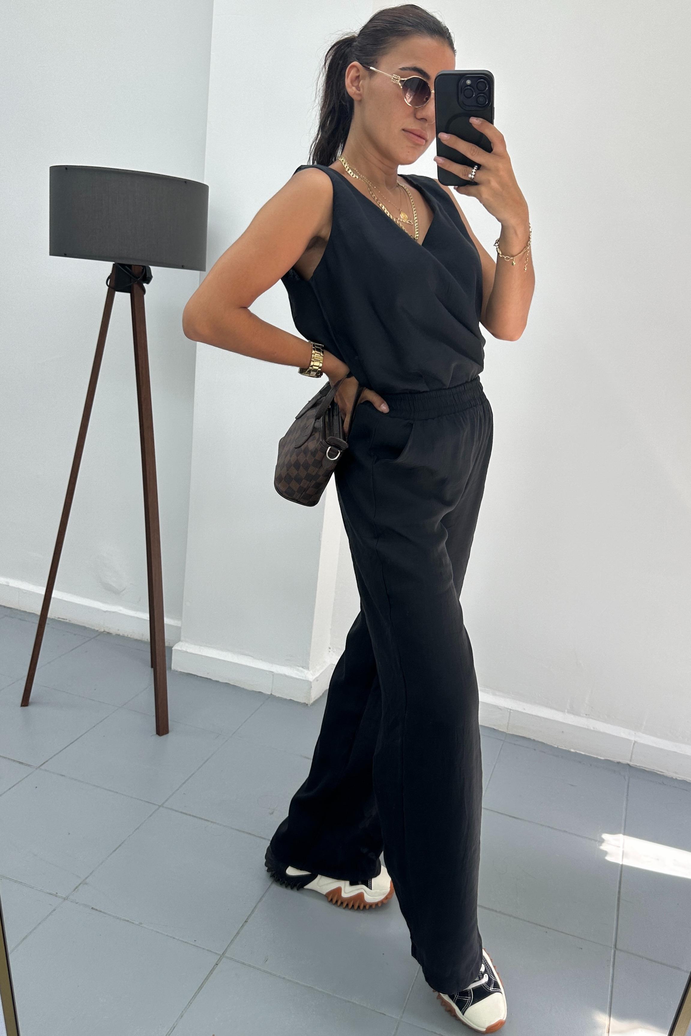 V Yaka Tansel Tril Siyah Takım