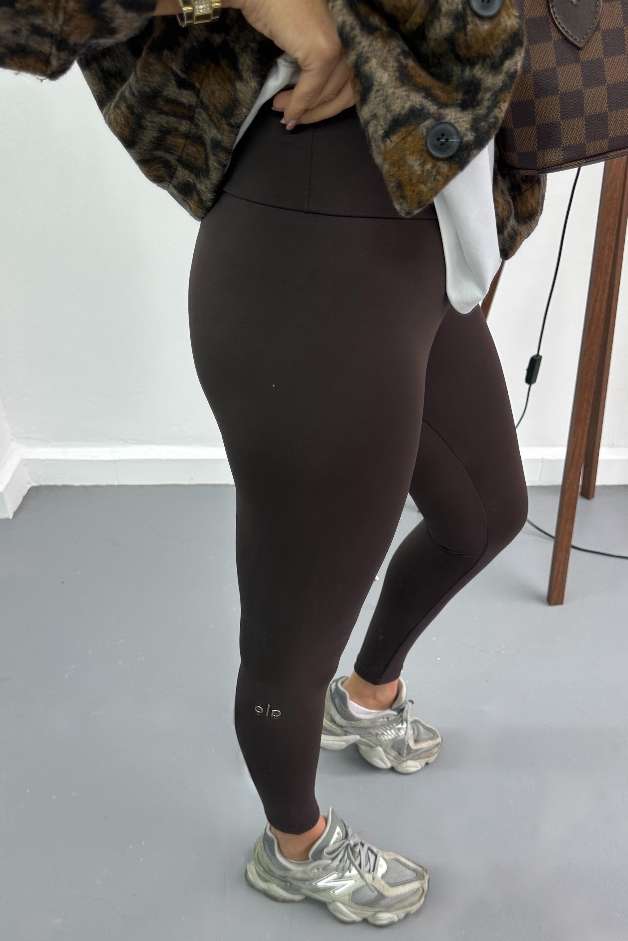 Gümüş Logolu Kahverengi Tayt