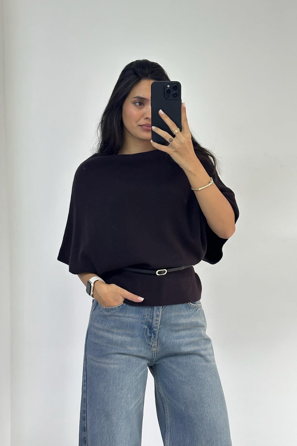 Kayık Yaka Yarasa Kol Kemerli Kahve Triko Kazak