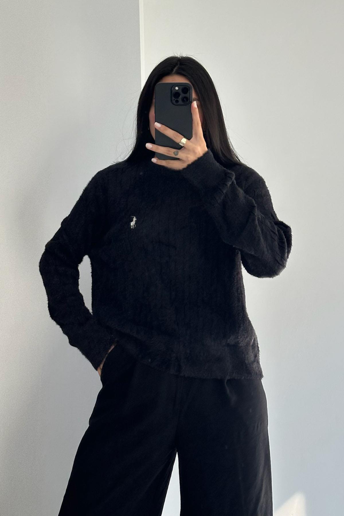 Yumuşak Dokulu Siyah Kazak 