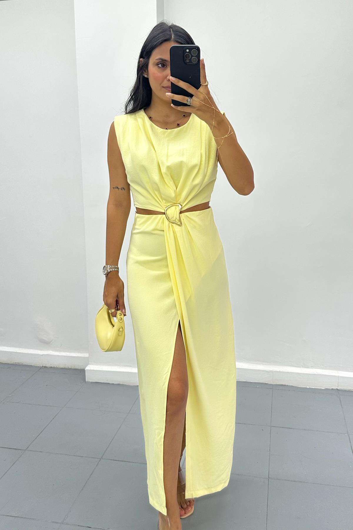 Gold Tokalı Beli Pencereli Sarı Elbise