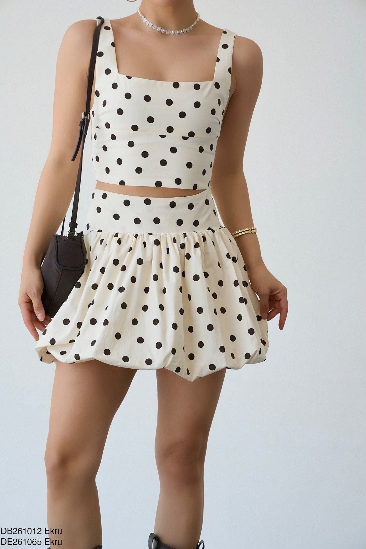 Puantiyeli Ekru Crop Bluz