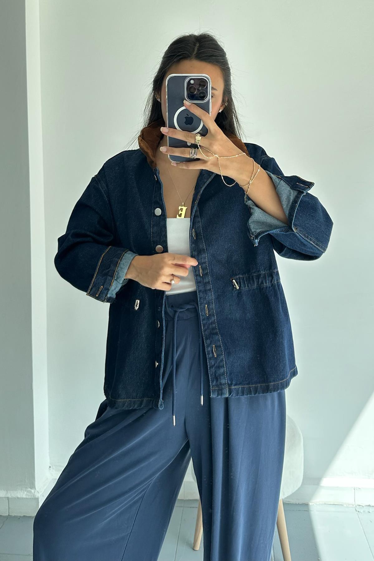 Yakası Kadife Belden Sıkmalı Rins Yıkama Mont