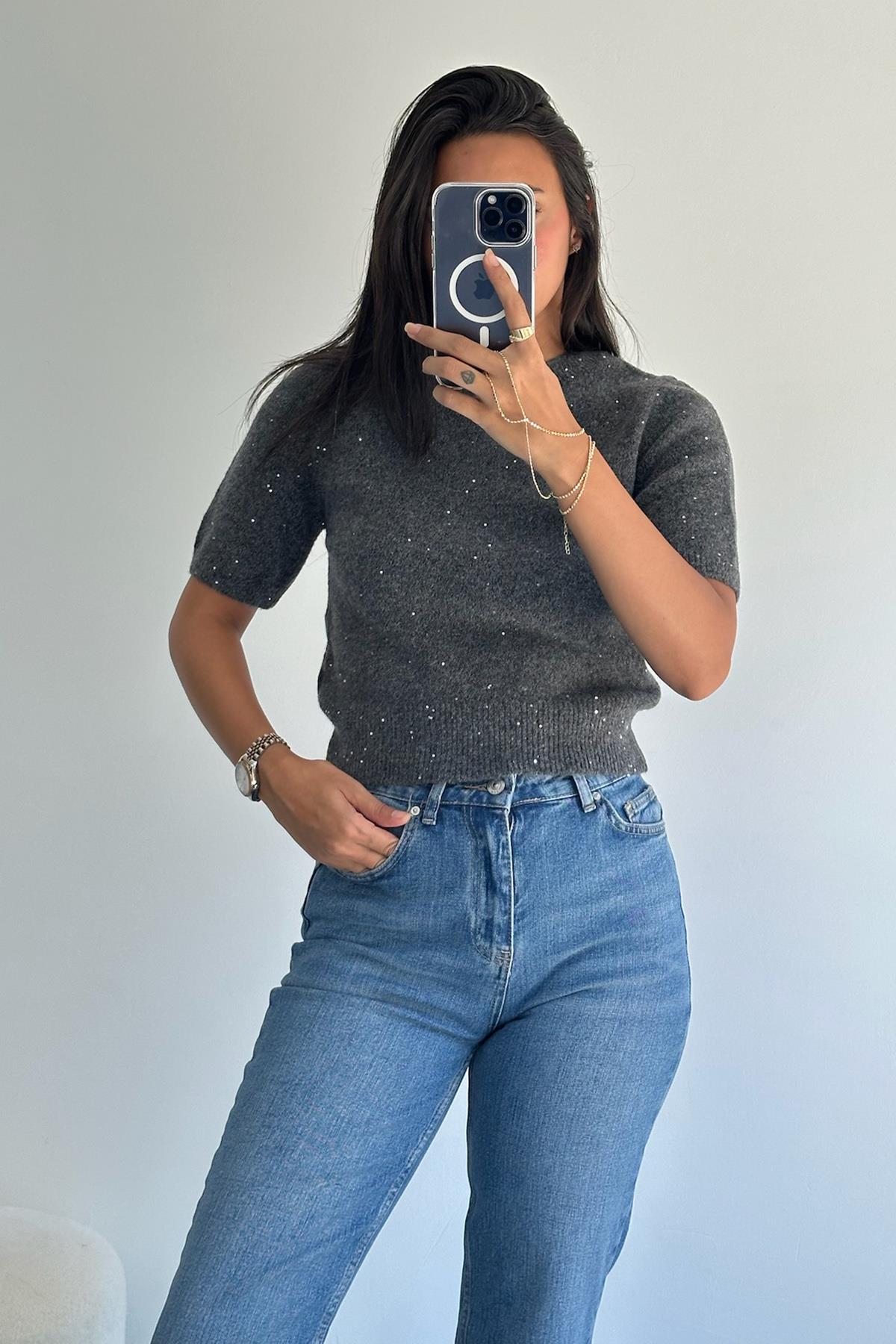 Bisiklet Yaka Simli Pullu Füme Triko Kazak 