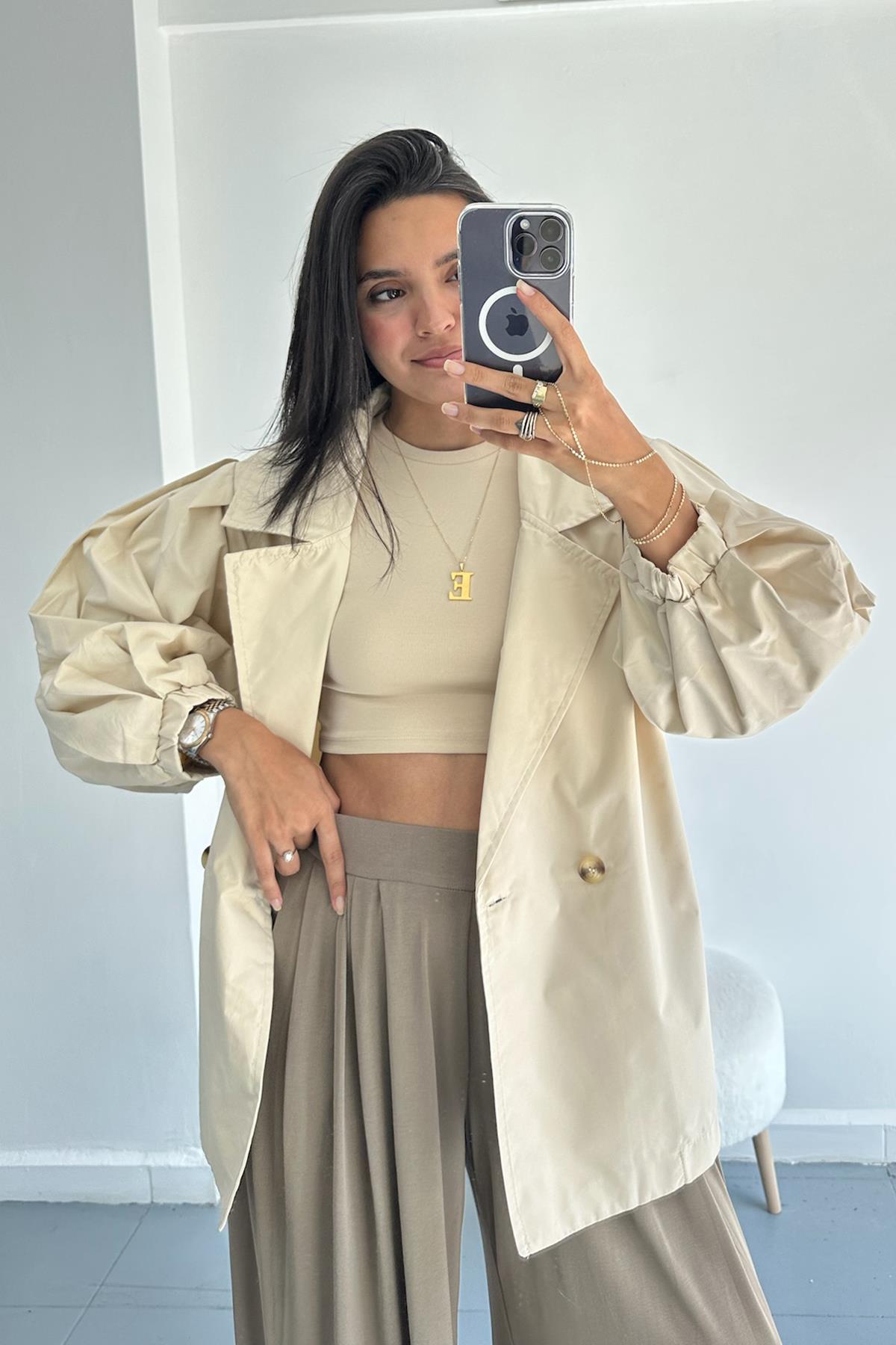 Oversize Kısa Bej Trençkot