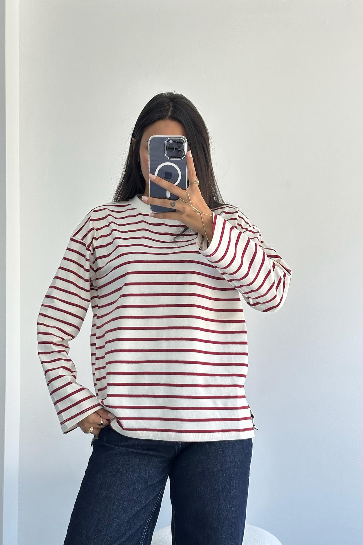 Bisiklet Yaka Bordo Çizgili Beyaz Tshirt