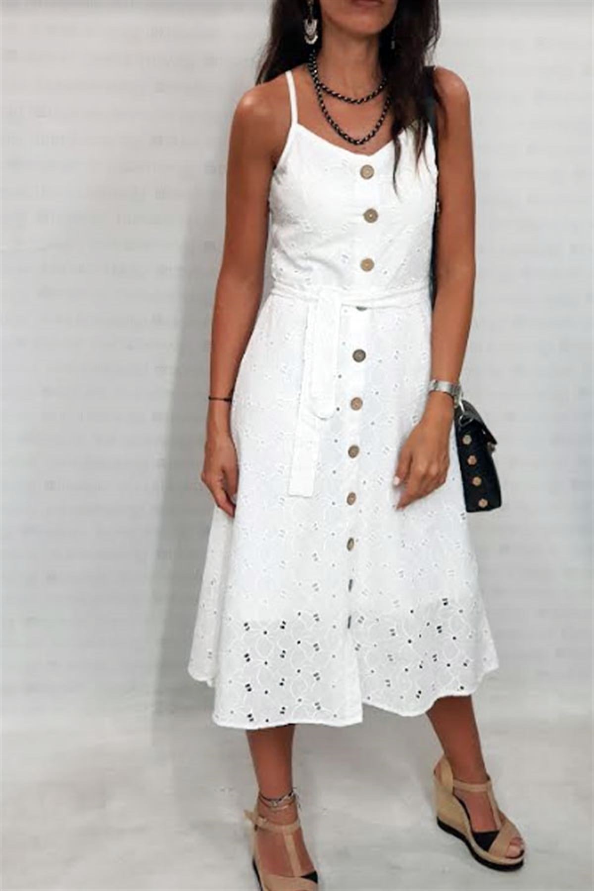 Askılı Düğmeli Beyaz Fisto Elbise